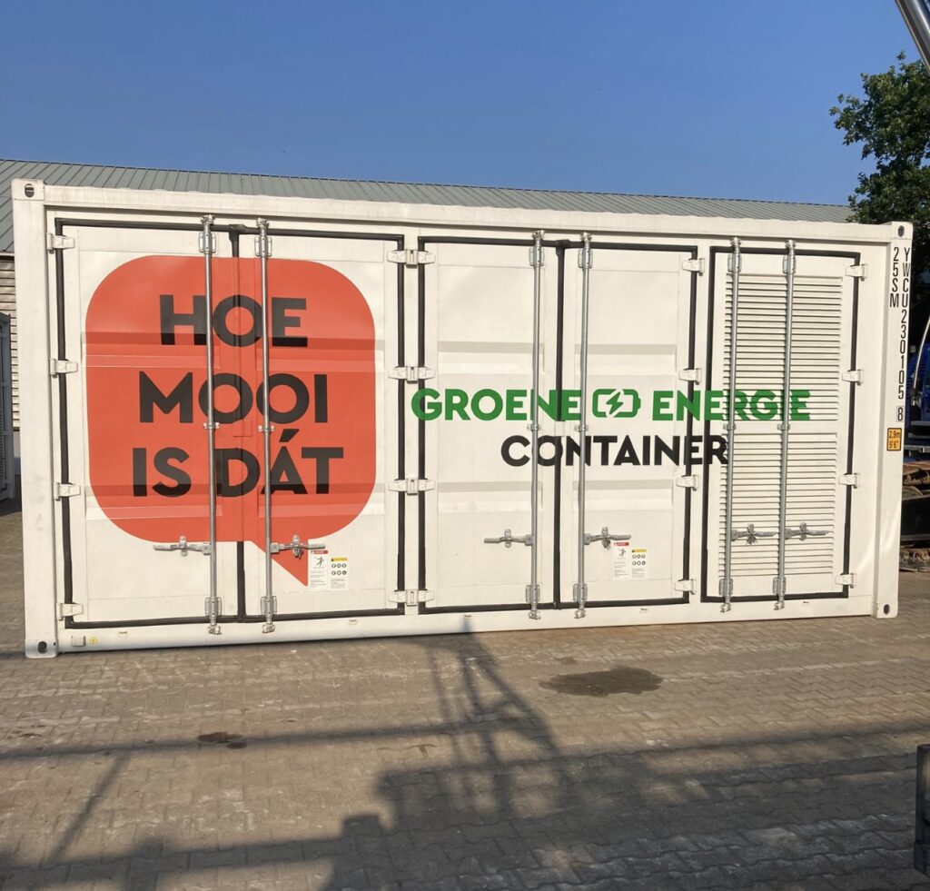 12 mega-batterijen voor Dekker Hout featured image