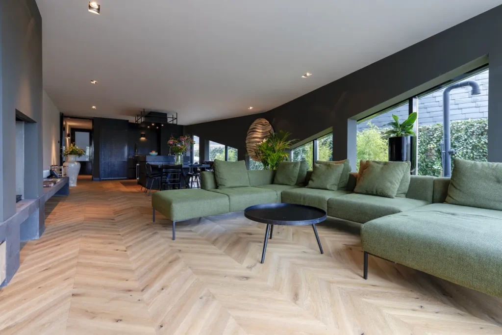 FB hout levert weer rechtstreeks