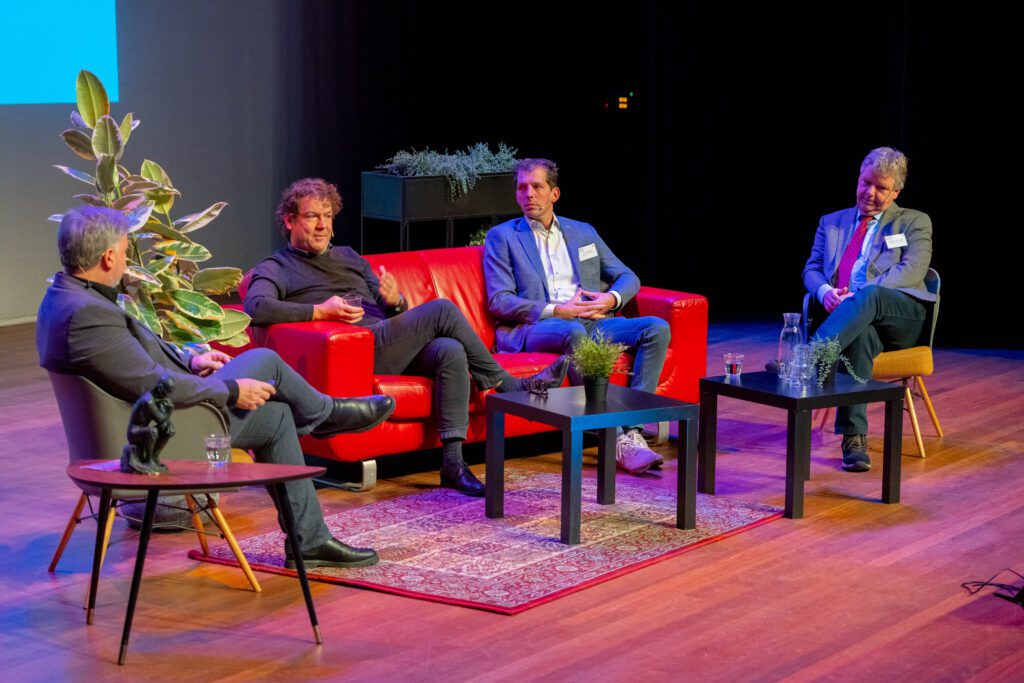 Houtwereld Praktijkdag: branchegesprek over kansen in de houtbouw. 