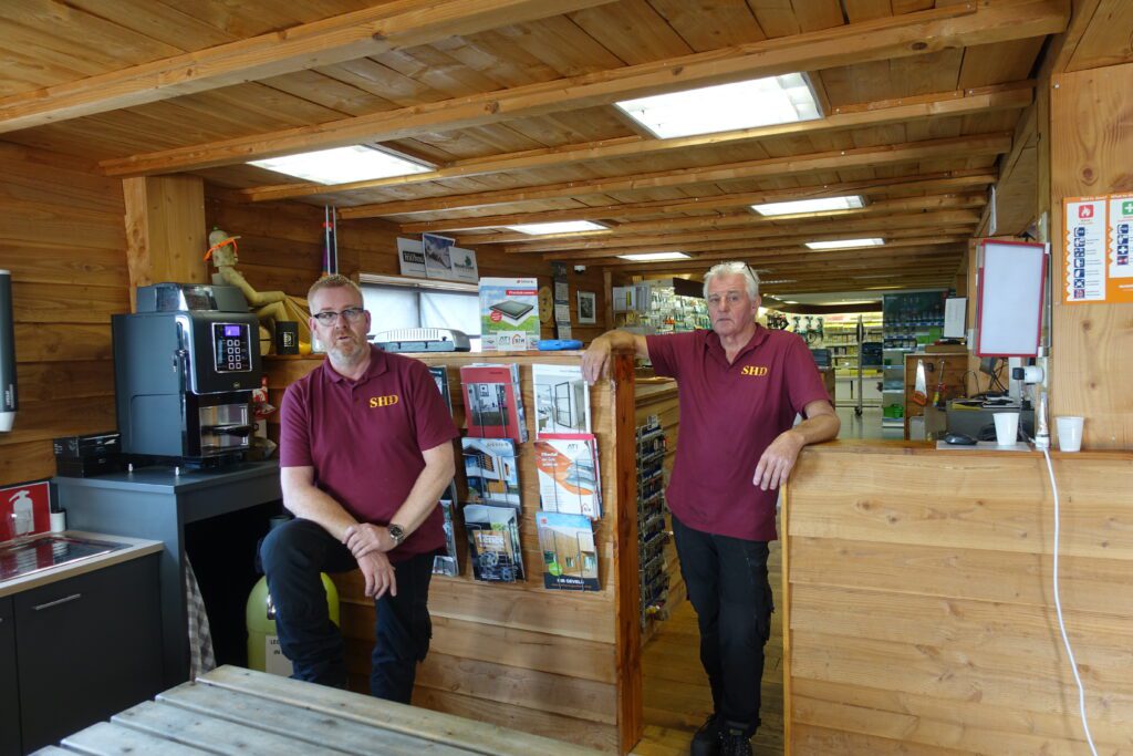 Peter Beijer en Martin van der Bas van de Stolwijkse Houthandel