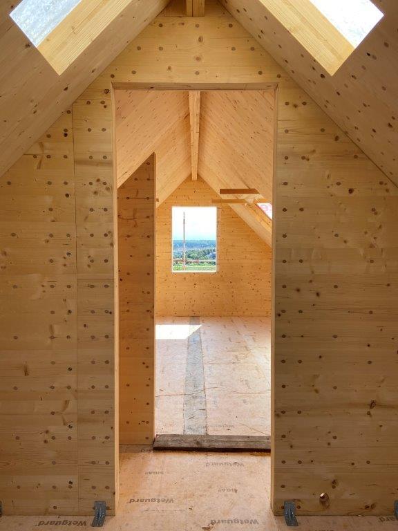 Hier zijn de deuvels van het DLT nog zichtbaar.