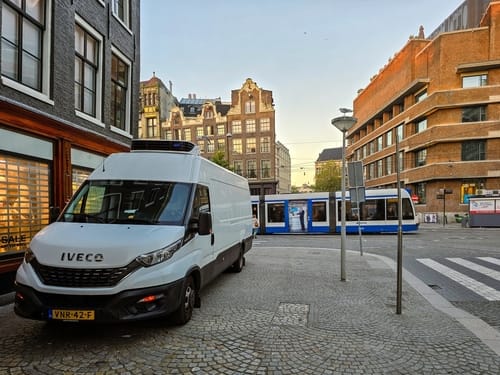 bestelbus in centrum amsterdam