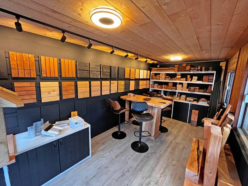 De houtbibliotheek van RTT uit goor