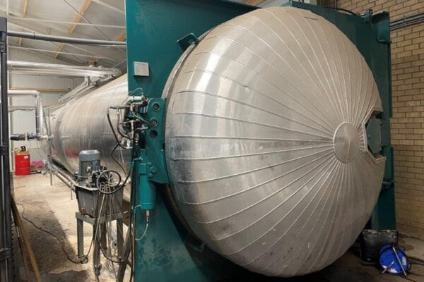 ketel voor thermische modificatie van hout bij Thermino in Goor