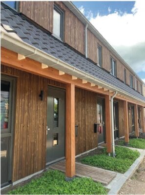 project van mva, gevel hout verf. 