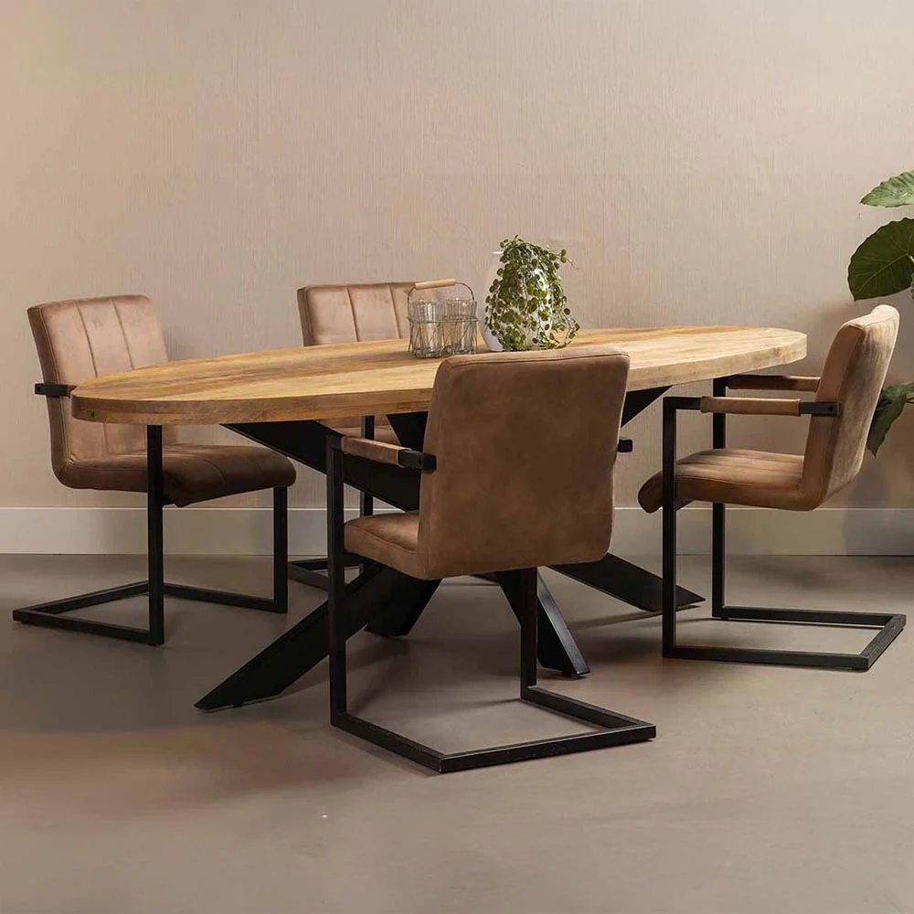 Tafel van mango hout