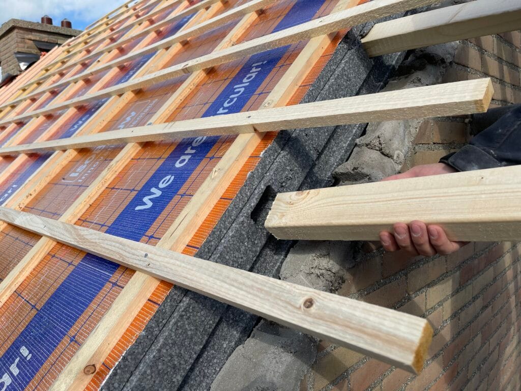 isobouw isolatieplaat met regelwerk